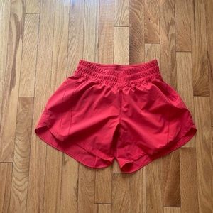 Lululemon TrackThat 5” shorts